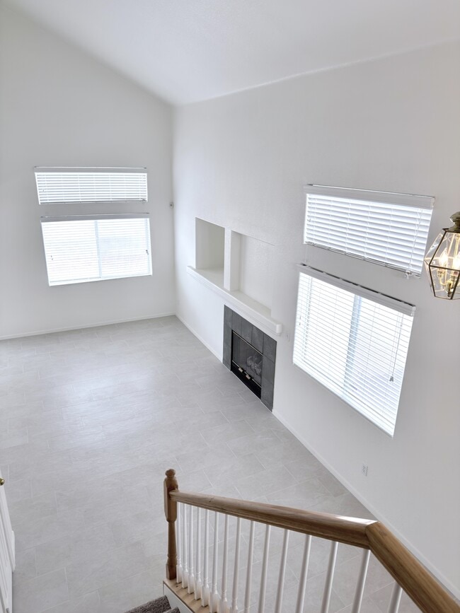 Photo - 8232 Fame Ave