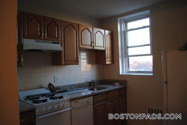 Photo - 126 Warren St Unidad 43