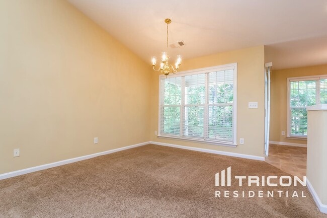 Photo - 6610 Waveland Dr