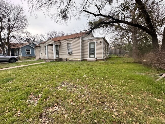 Photo - 4 bedroom, 1 bathroom home in Gatesville