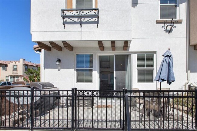 Photo - 40384 Calle Real Unit 40384