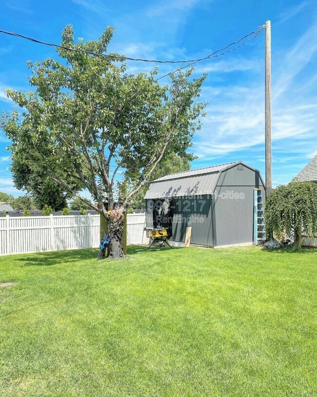 Photo - 717 S Union St
