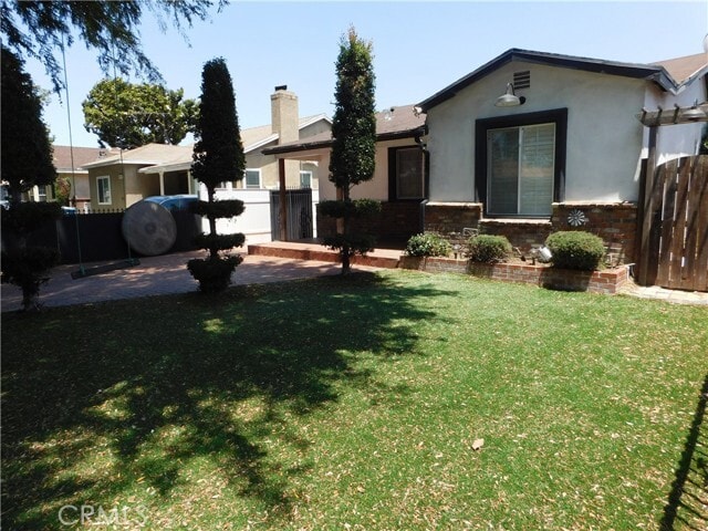 Building Photo - 10414 Dorothy Ave