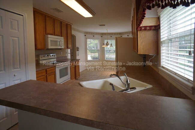 Photo - 1721 Keswick Rd