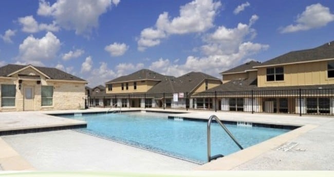 Pool - Townes on Tenth