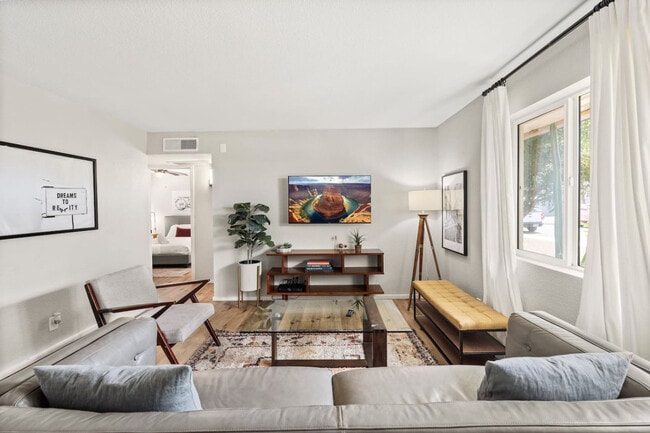 Building Photo - 3307 N 66th Pl Unit ID1245920P Rental