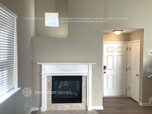 Photo - 283 Windcroft Ln NW