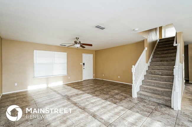 Photo - 148 Centennial Pl