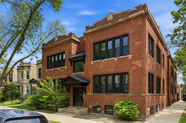Photo - 2918 W Altgeld St Unit 1