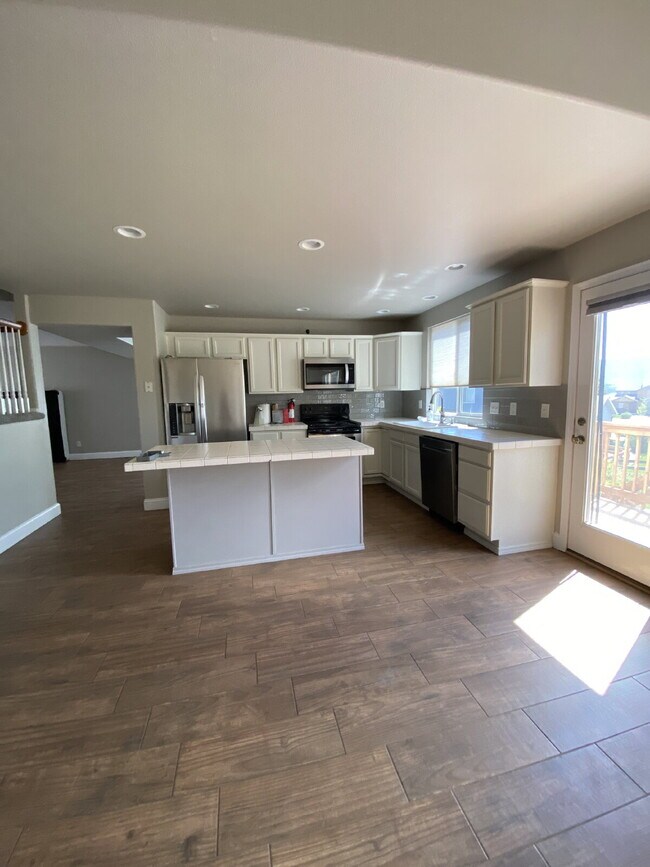 Photo - 5 bedroom - Oxbow