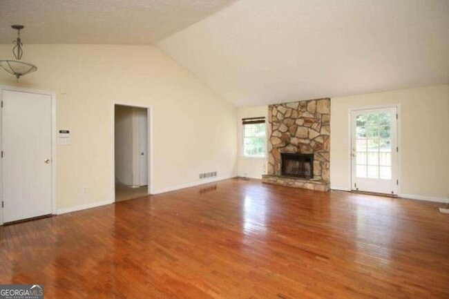 Photo - 220 Providence Rd