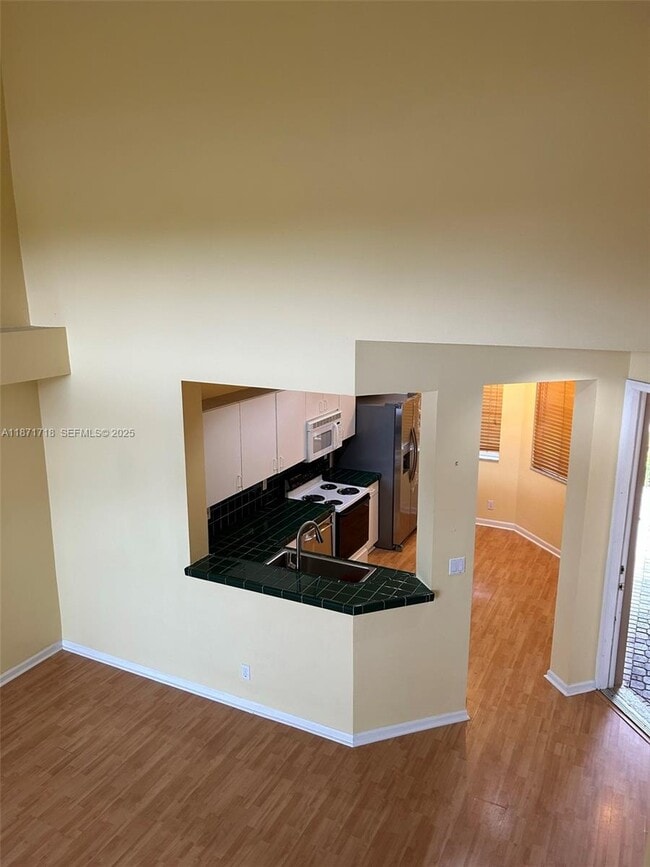 Photo - 15851 SW 10th St