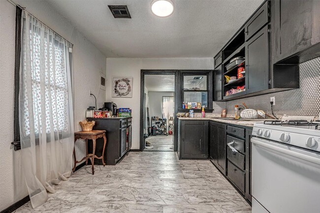 Photo - Three Bedroom Rental