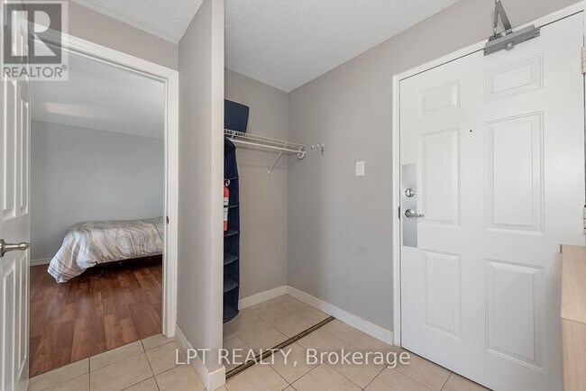 Photo - 1445 Huron St Unit 302