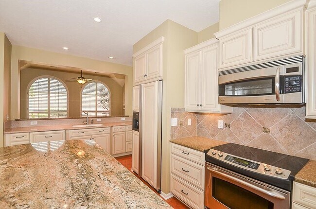 Photo - 46 Grants Lake Cir