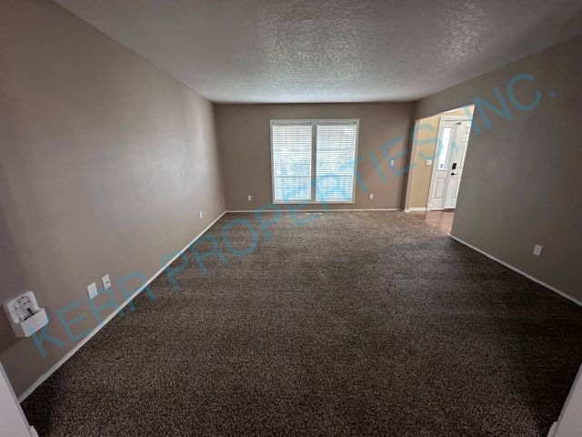 Photo - 4287 NE 1st St