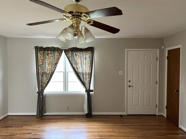 Photo - 482 Lake Joy Rd