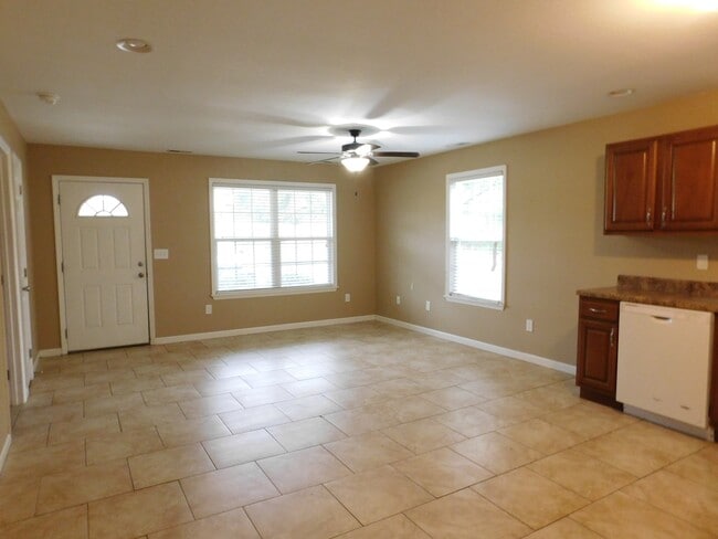 1917 Co Rd 561