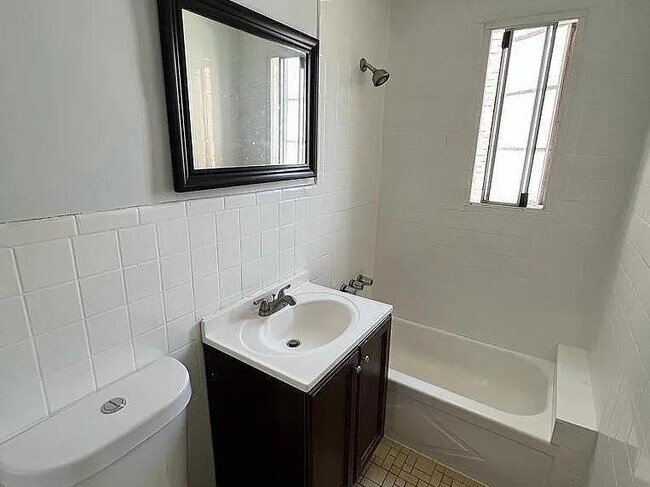 Photo - 2422 Wilson Ave