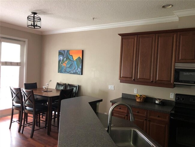 Photo - 656 Pinebranch Cir