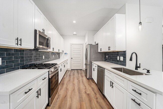 Photo - 6425 Anderson Rd
