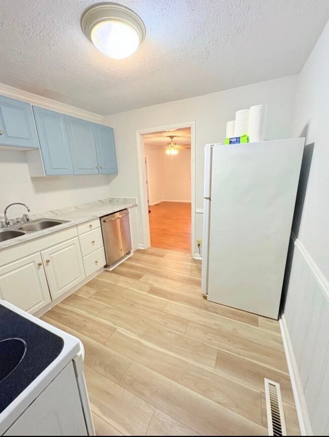 105 2nd St