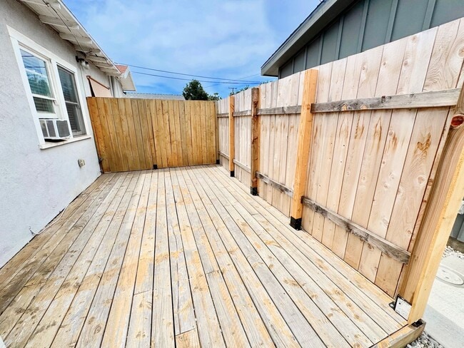 801 N Olive Ave Unit 801B North