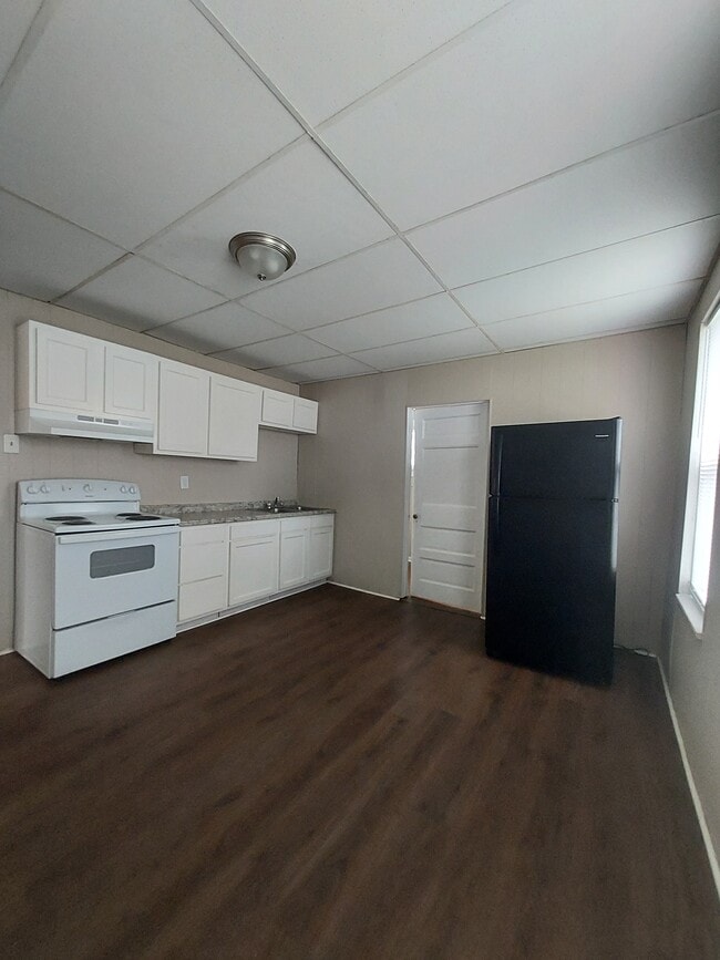 Photo - 92 Penney Ave