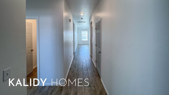 Photo - 4401 Windgate West Rd