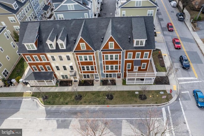 Photo - 206 E Pennsylvania Ave Townhome