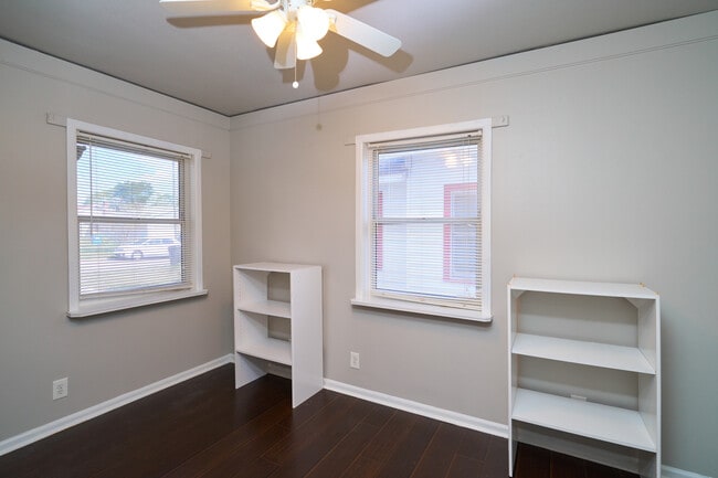 Photo - 1628 32nd Ave N