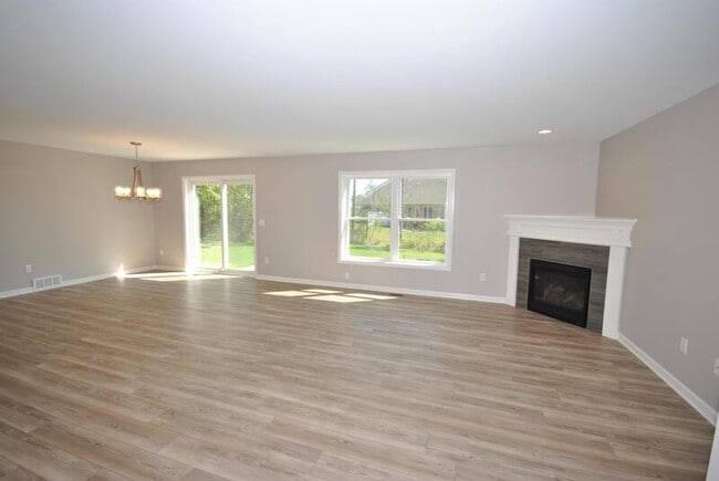 Photo - 4792 E Highland Pkwy