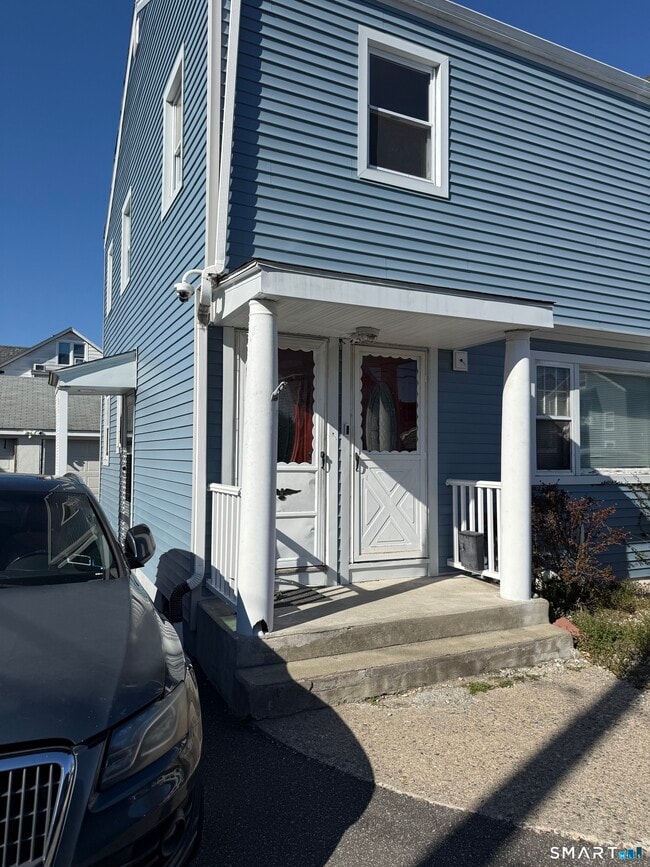 Building Photo - 95-97-97 Locust St