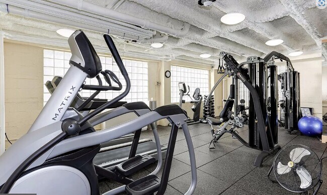 Photo - 5410 Connecticut Ave NW