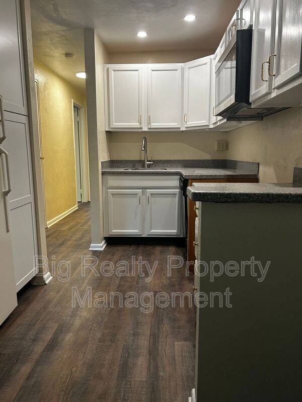 Photo - 120 N Penn St Unidad A-7