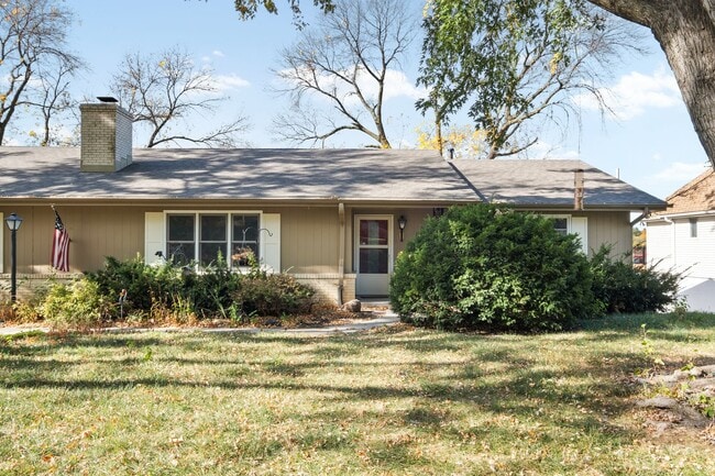 Building Photo - 1222-1224 S 118th St Unit 1222