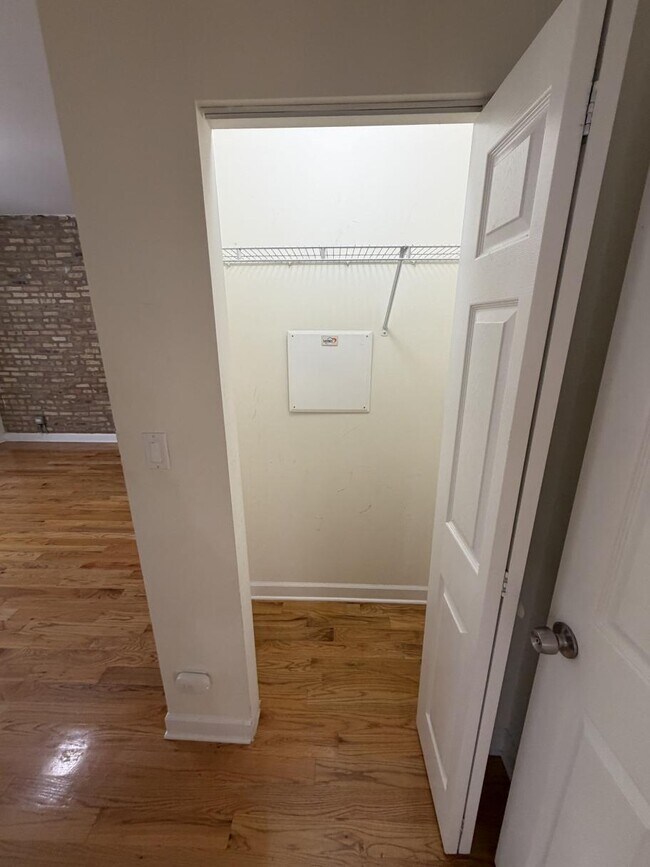 3354 W Wilson Ave Unit 2S