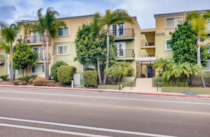 Photo - 5055 Collwood Blvd