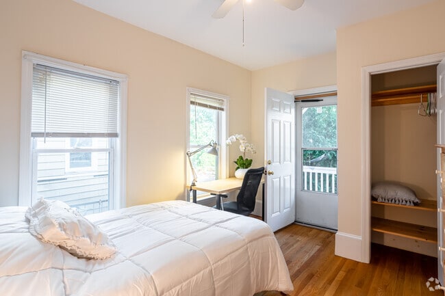 2BR, 1BA