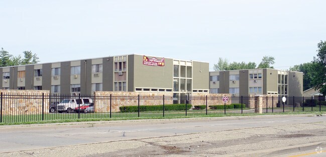 Somerset Square - Somerset Square