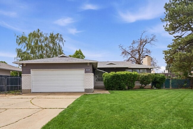 Building Photo - 1545 Merlin Way