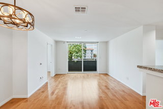 Photo - 12222 Wilshire Blvd