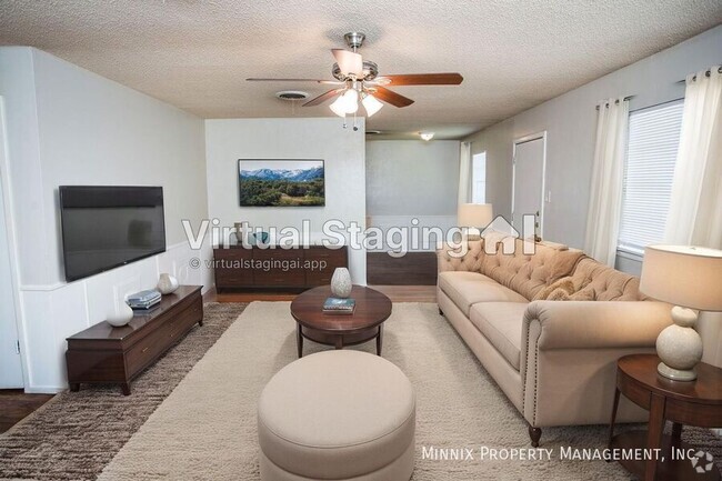 Building Photo - 4804 53rd St Rental