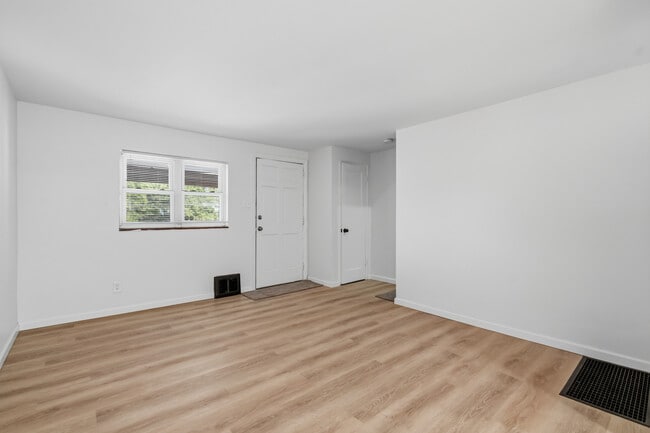 Photo - 8106 Westmoreland Ave Unit 8104
