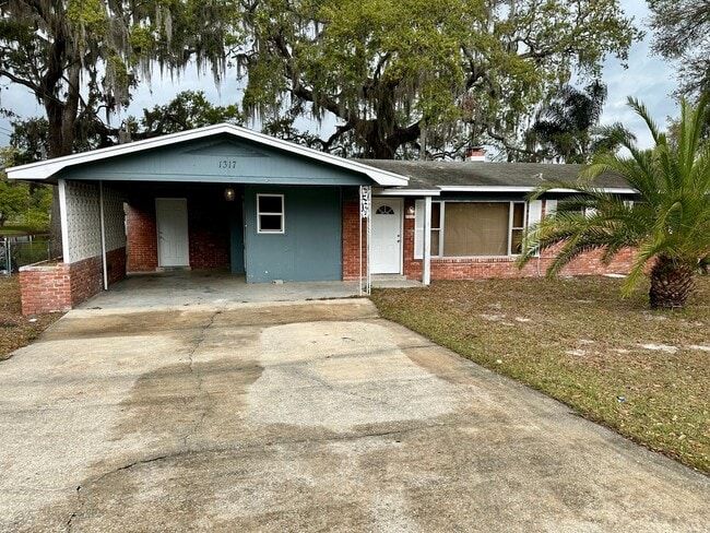 Charming 3-Bedroom, 1.5-Bathroom Home with... - Charming 3-Bedroom, 1.5-Bathroom Home with...