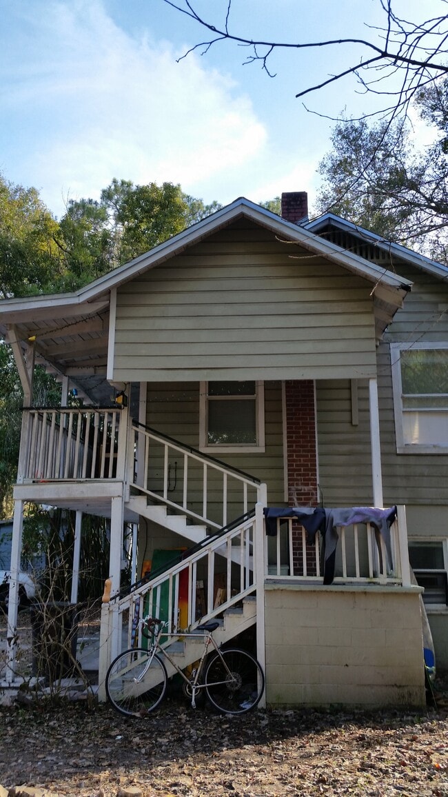 Building Photo - 412 NW 10th St Unit 412