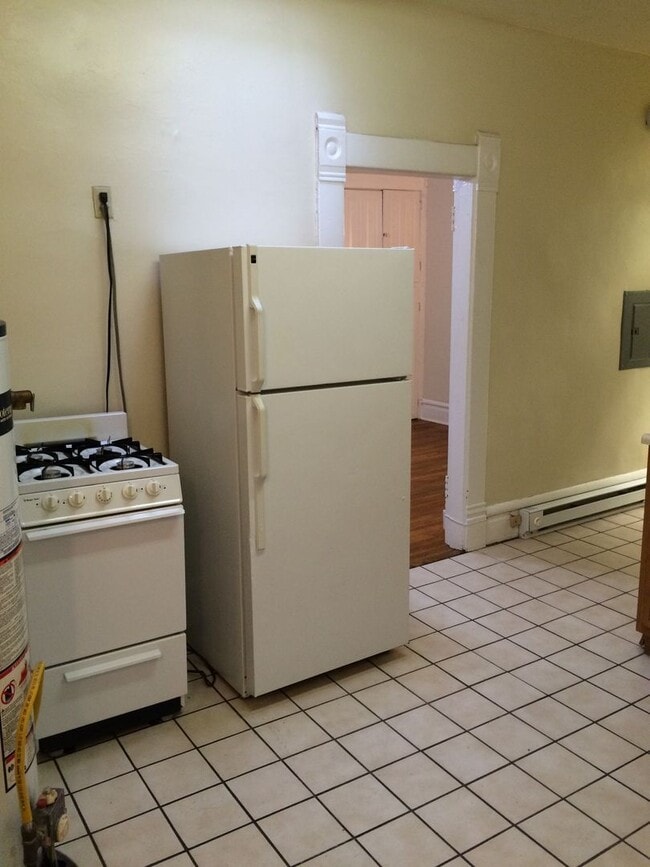 Photo - 248 1/2 W 5th Ave Unidad Rear