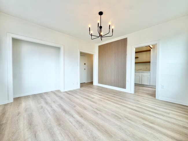 Photo - 300 N Bonnie Brae St Unidad 101A