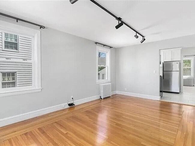11 North Ave Unit 2