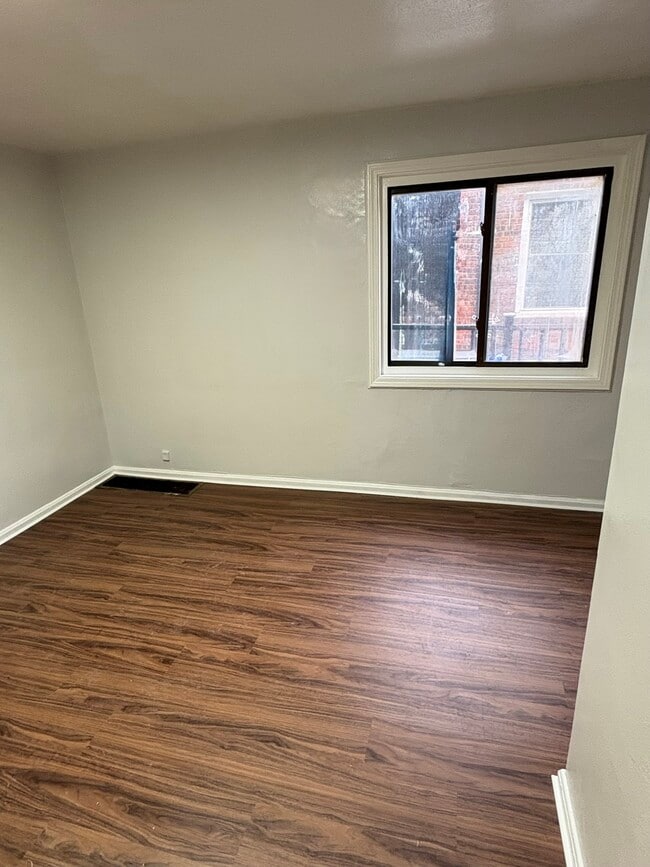 Photo - 13322 Madison Ave